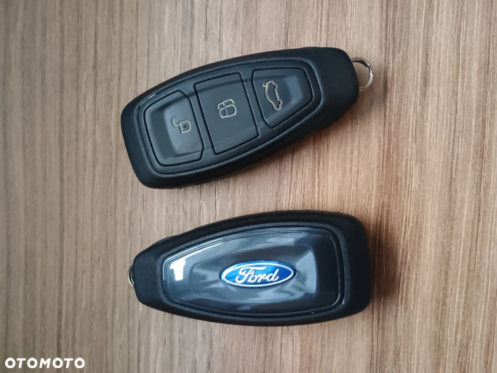 Ford Mondeo 1.6 TDCi Platinium X Plus (Titanium) - 13