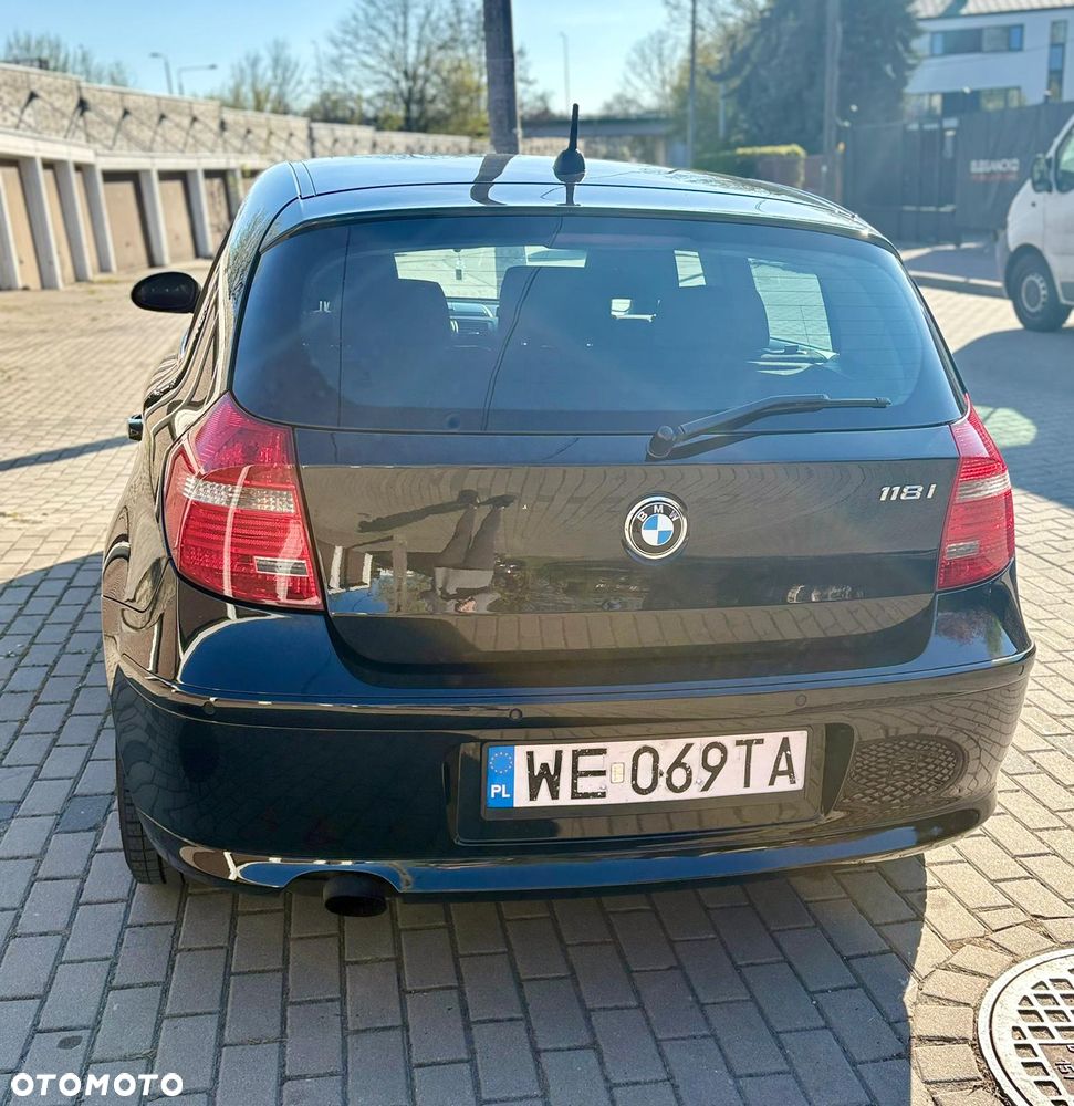 BMW Seria 1 118i - 4