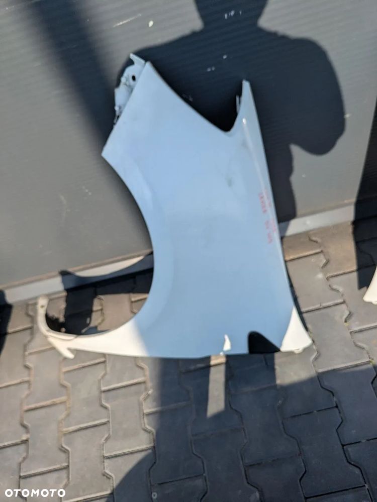 CLIO III DW3 2008r KOD LAKIERU:DV369 BIAŁY - 2