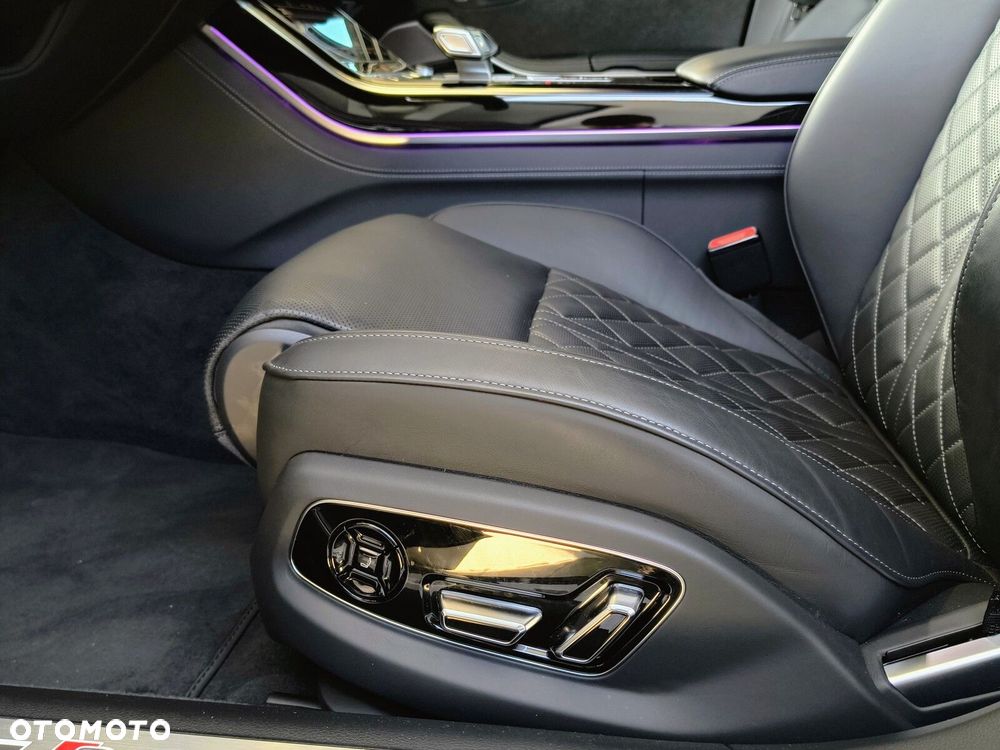 Audi S8 - 19