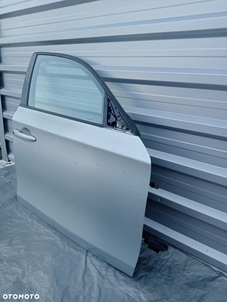 BMW E87 DRZWI 354 TITANSILBER - 3