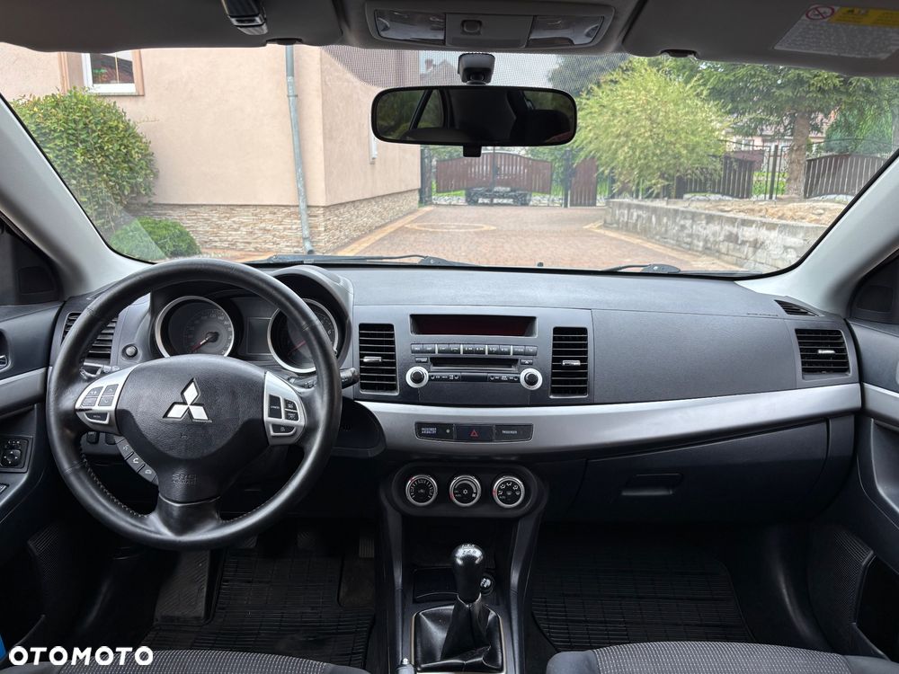 Mitsubishi Lancer - 6