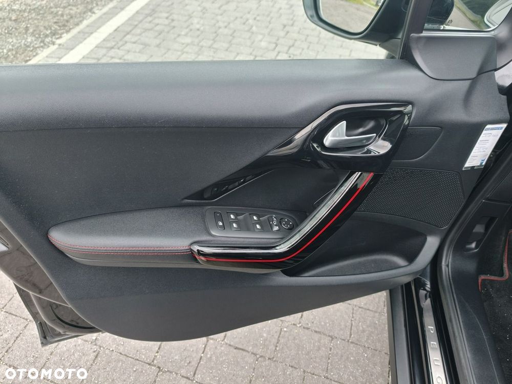 Peugeot 2008 - 23