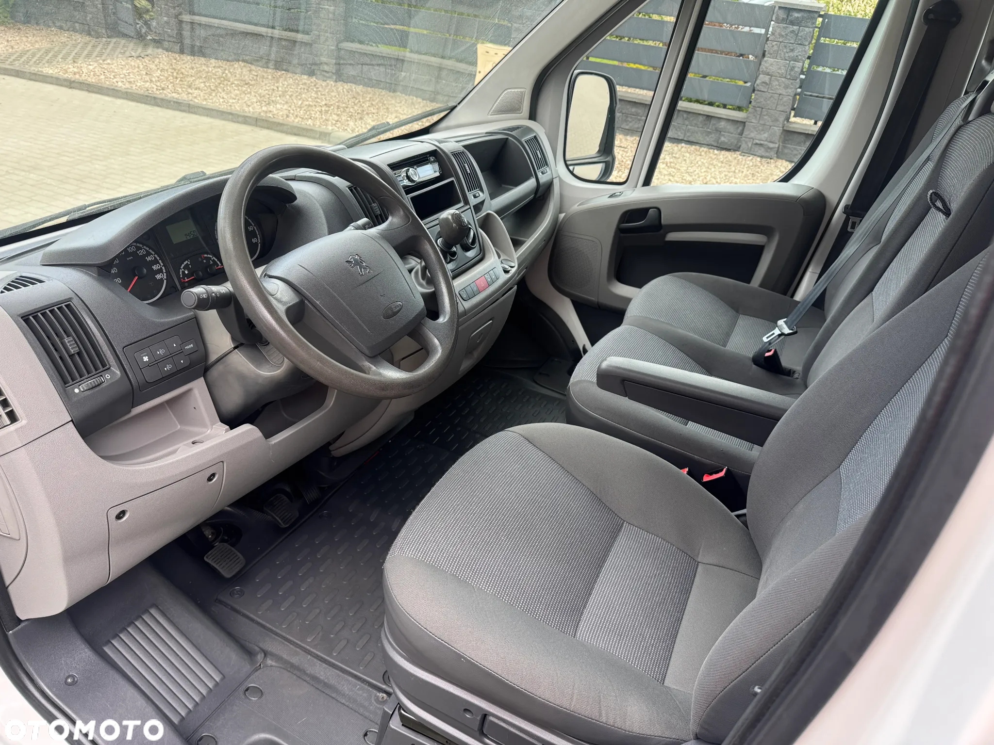 Peugeot BOXER KLIMA 6 OSÓB - 16
