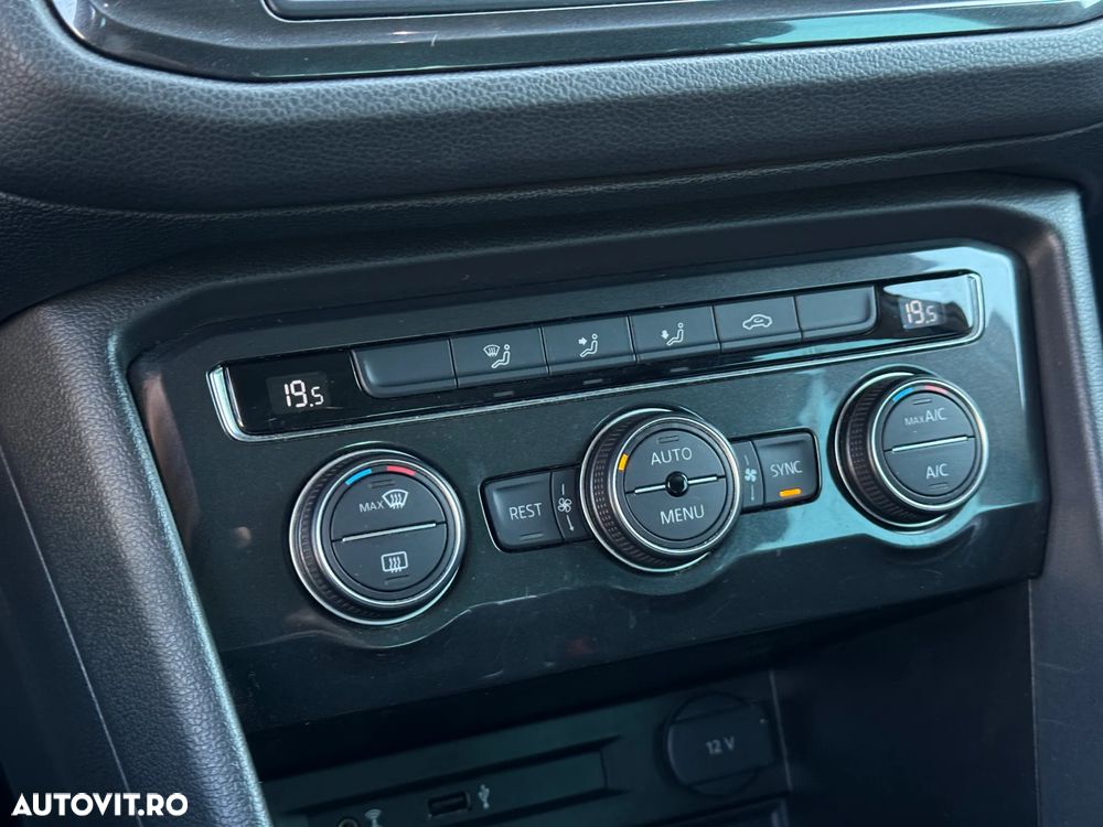 Volkswagen Tiguan - 12