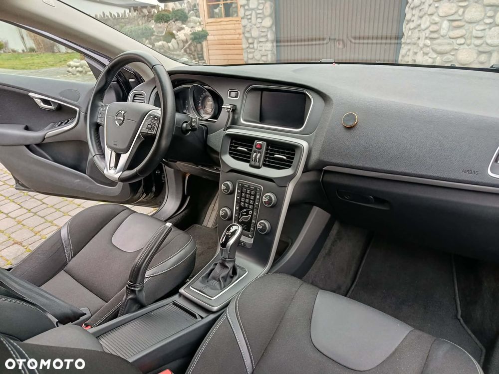 Volvo V40 D3 Drive-E Momentum - 5