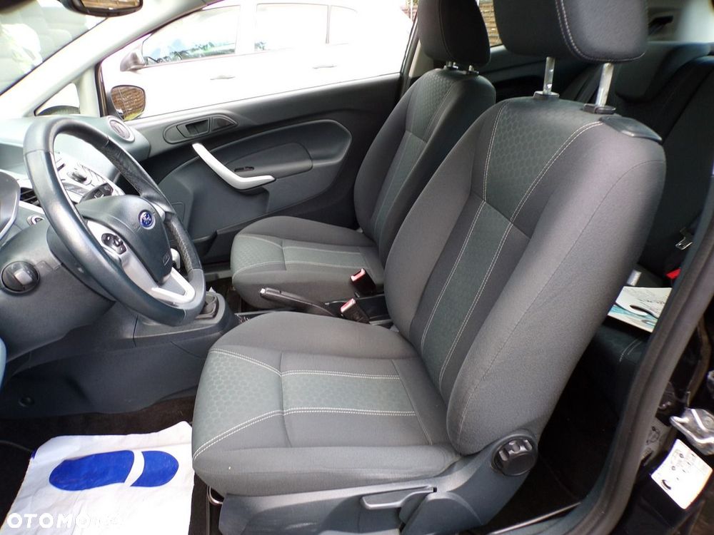 Ford Fiesta - 19