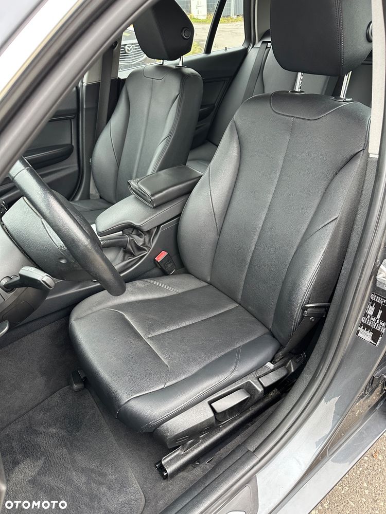 BMW Seria 3 318d Blue Performance Luxury Line - 17