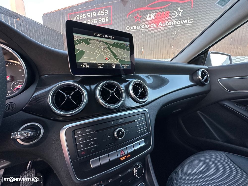Mercedes-Benz CLA 180 d BlueEFFICIENCY Edition - 12
