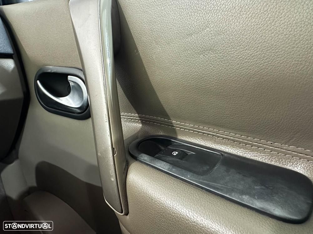 Renault Grand Scénic 1.5 dCi Dynamique S 7L. - 28