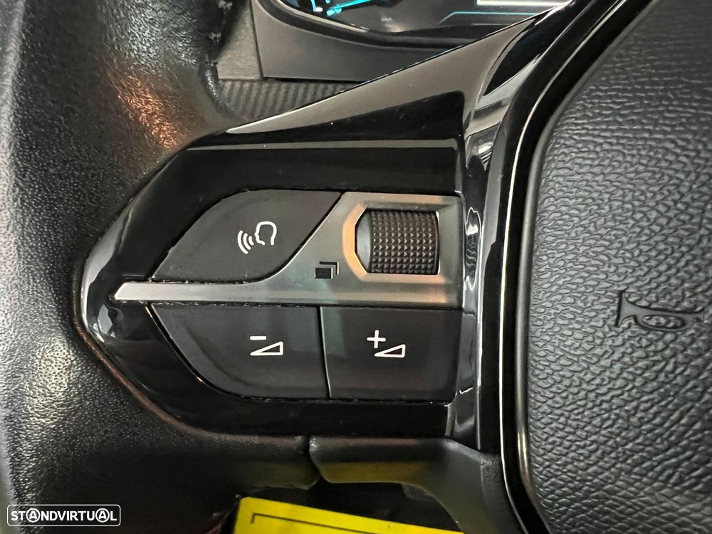 Peugeot e-208 50 kWh Active Pack - 10