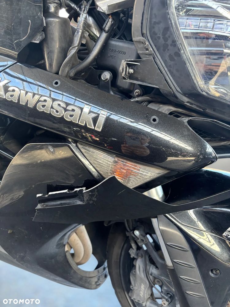 Kawasaki GTR - 14