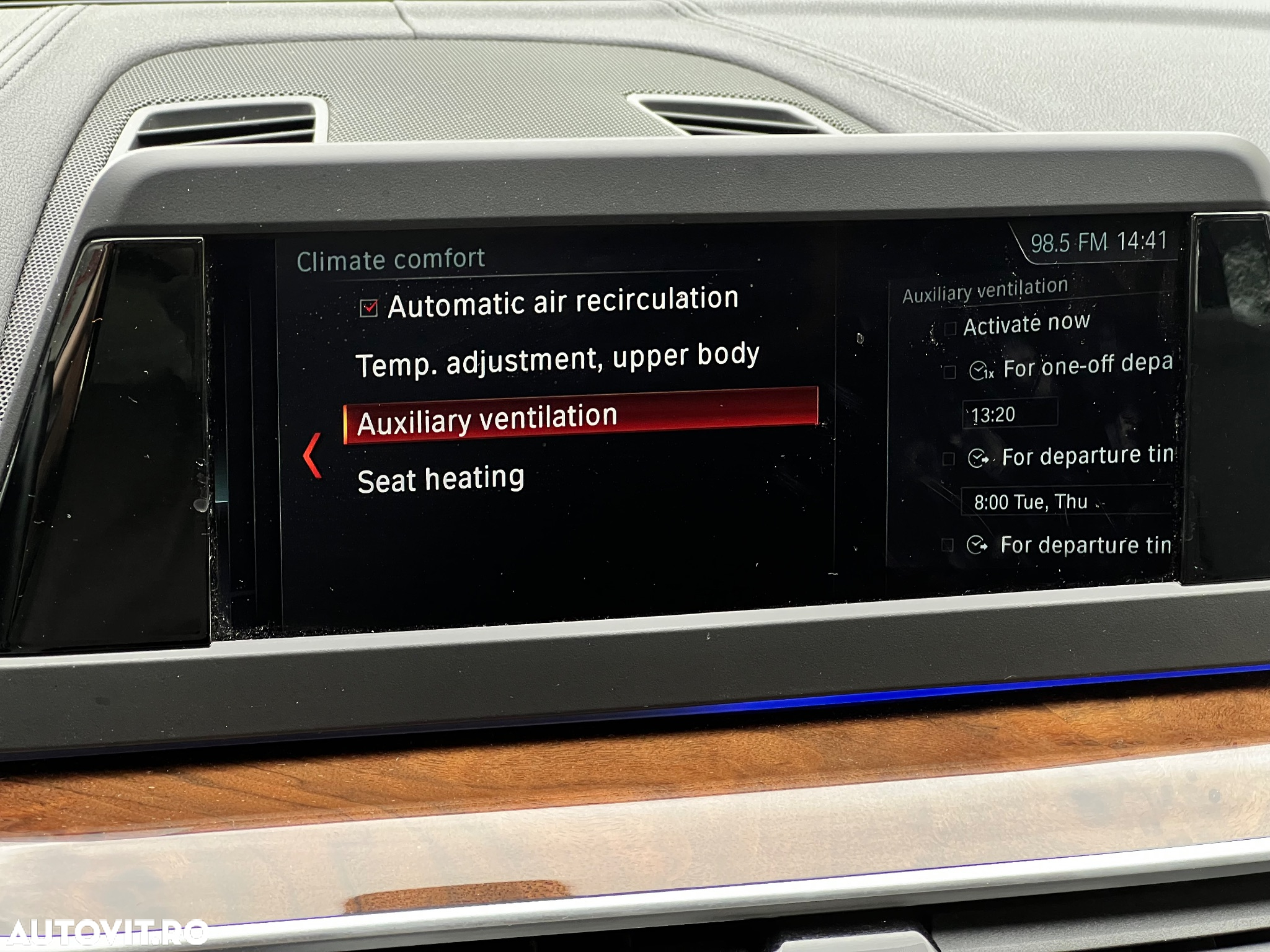 BMW Seria 5 520d xDrive AT - 32