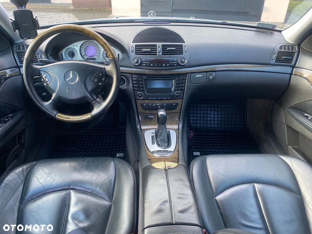 Mercedes-Benz Klasa E 500 T Avantgarde - 8