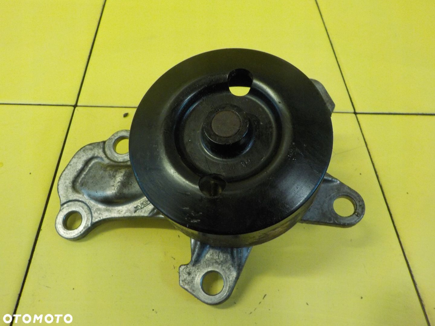 TOYOTA AYGO II 108 C1 1.0 VVTI 22r 72KM 1KR-FE pompa wody - 1