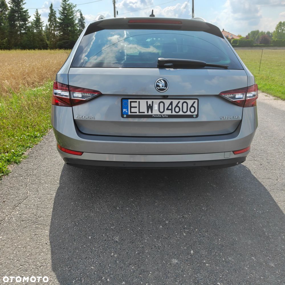 Skoda Superb 2.0 TDI L&K - 5