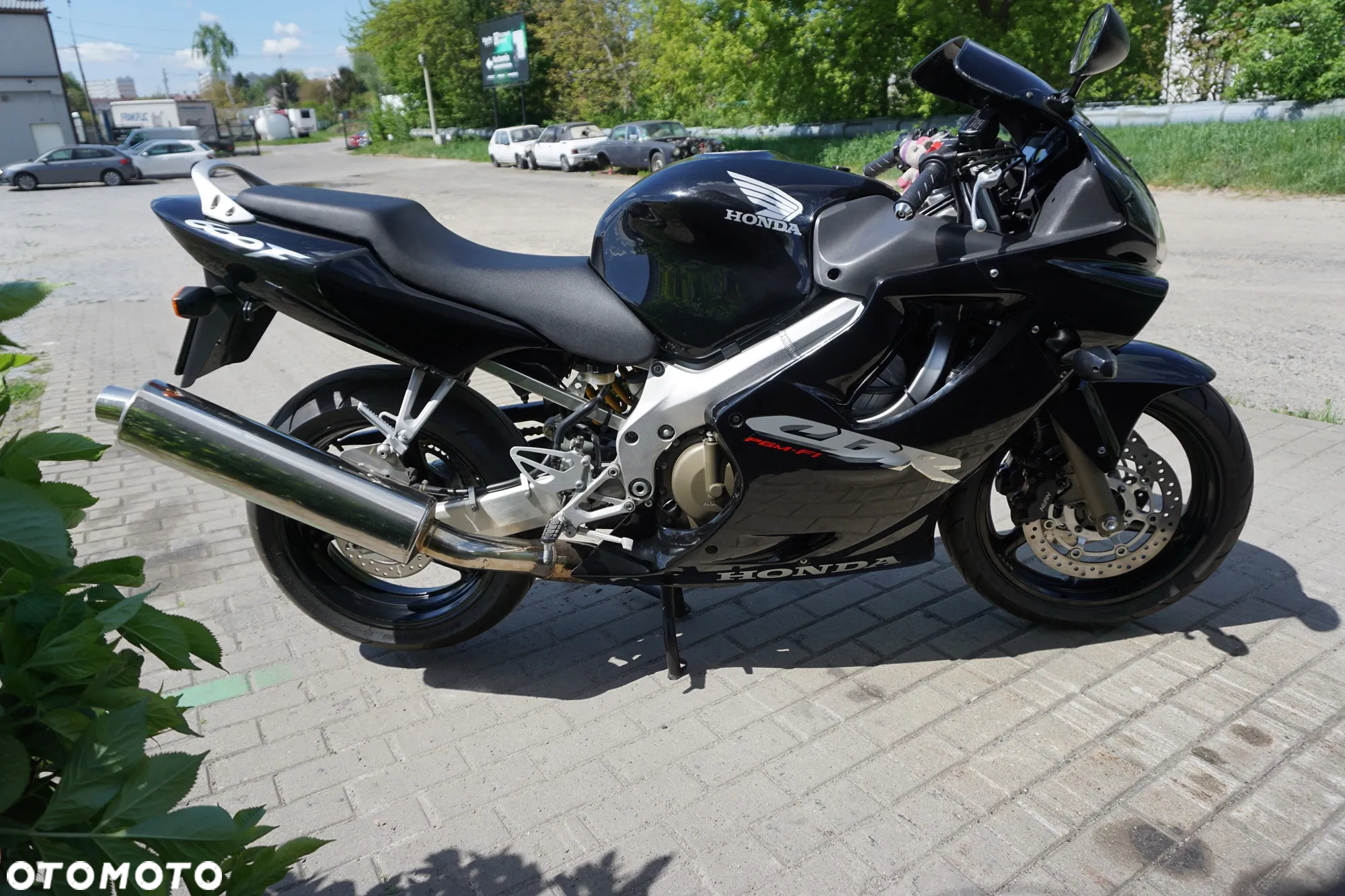 Honda CBR - 27
