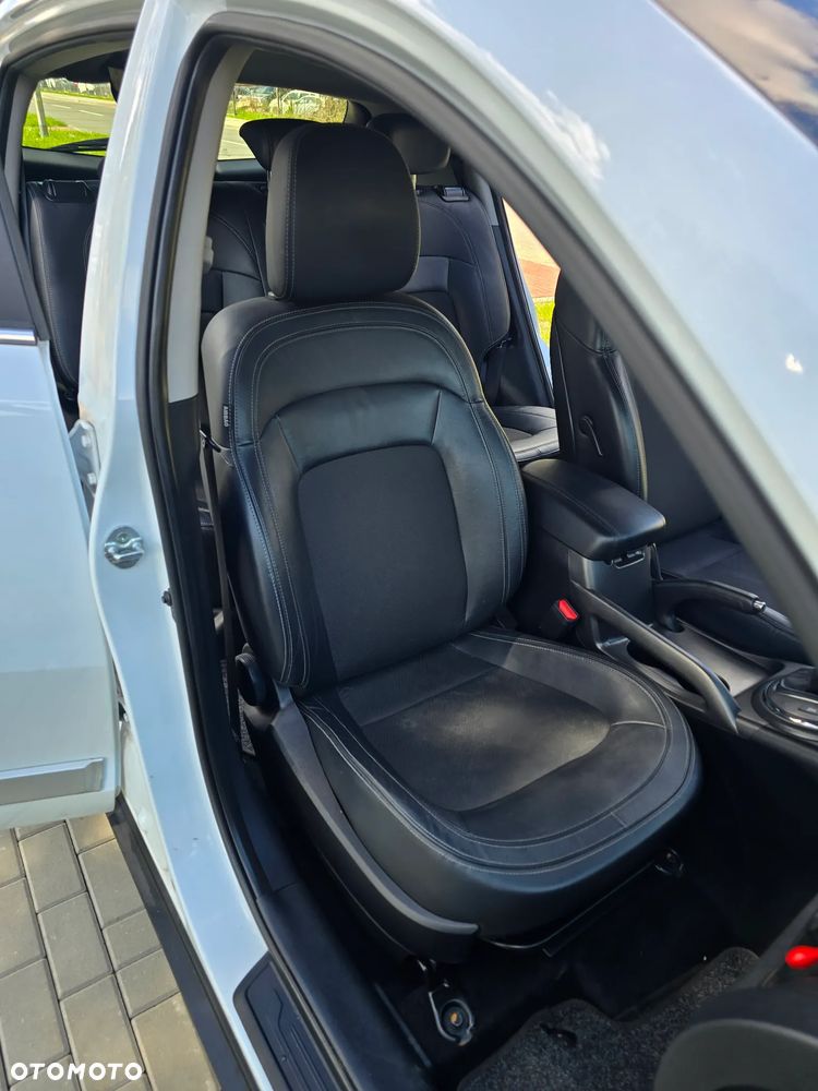 Kia Sportage 2.0 CRDI L AWD - 21