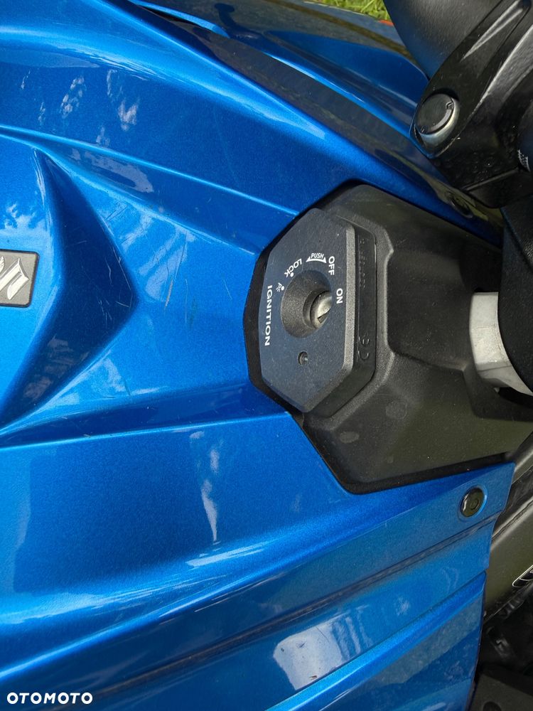 Suzuki GSX - 8