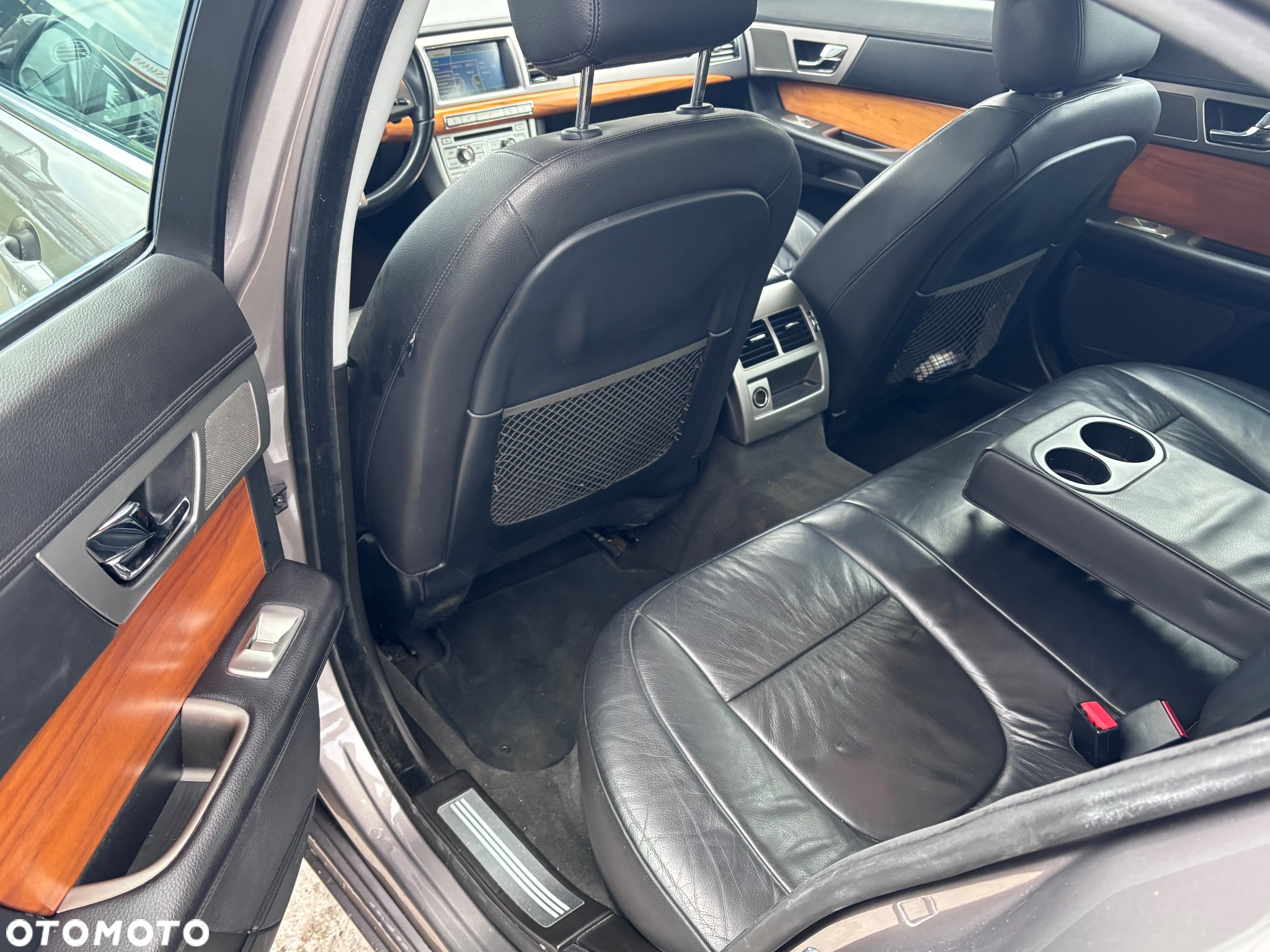 Jaguar XF 3.0 V6 D S Luxury - 13