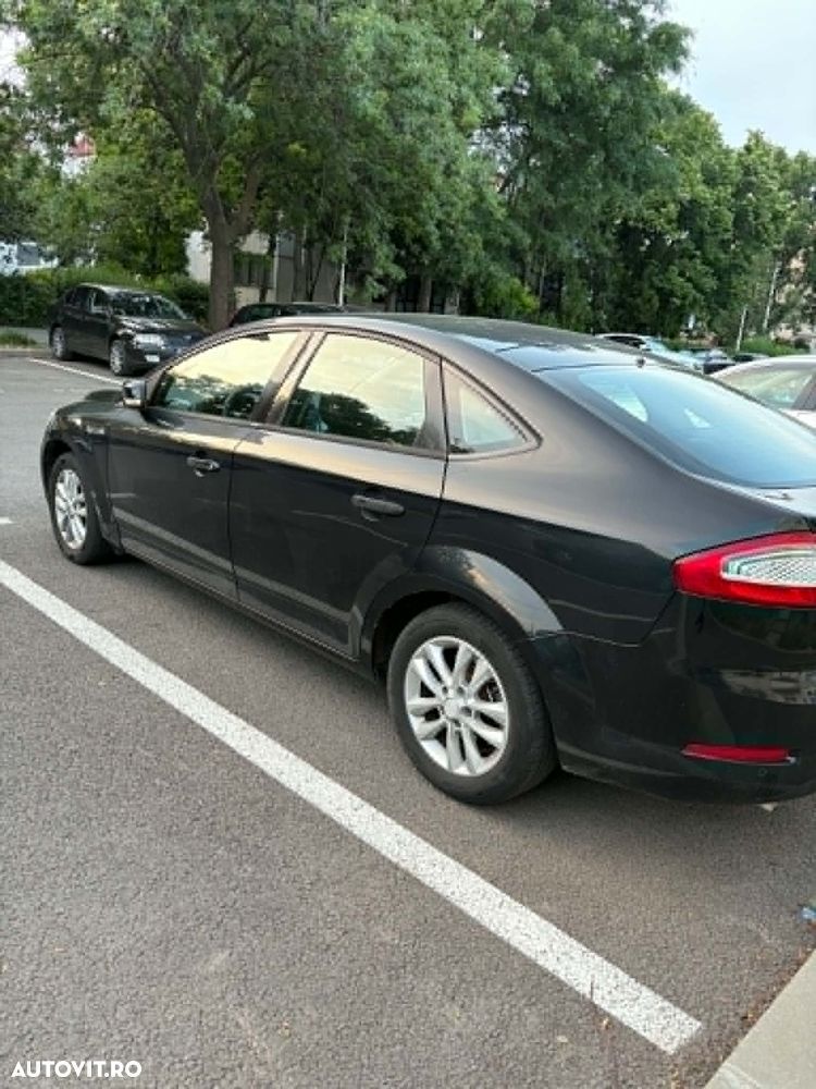 Ford Mondeo 2.0 TDCi Titanium - 10