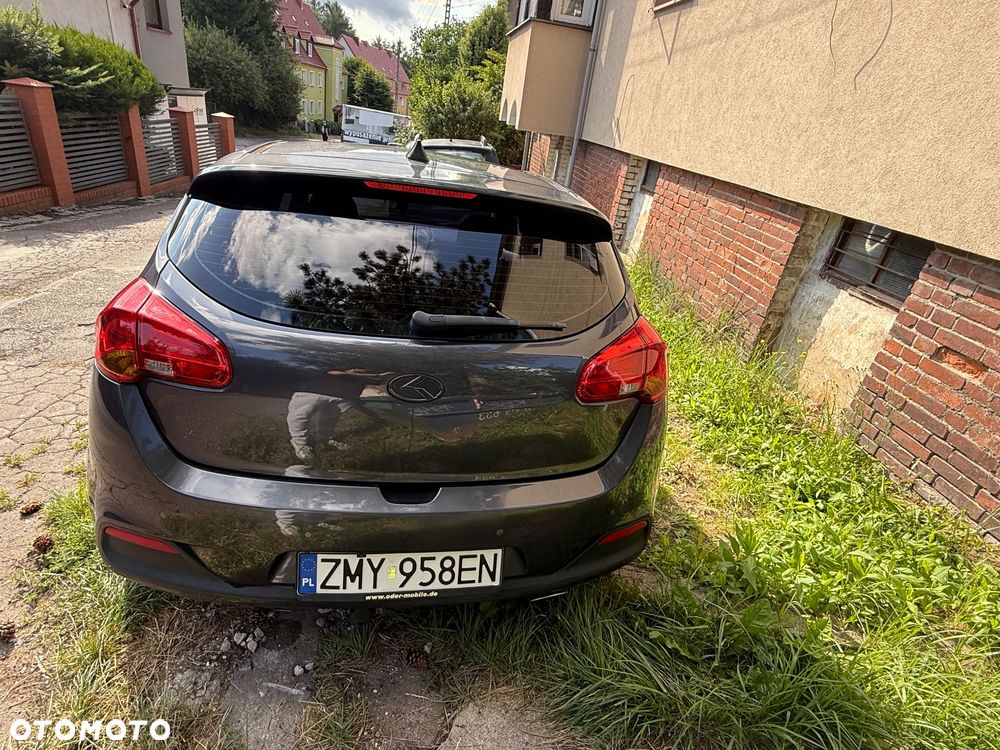 Kia Ceed 1.4 CVVT Fifa World Cup Edition - 3