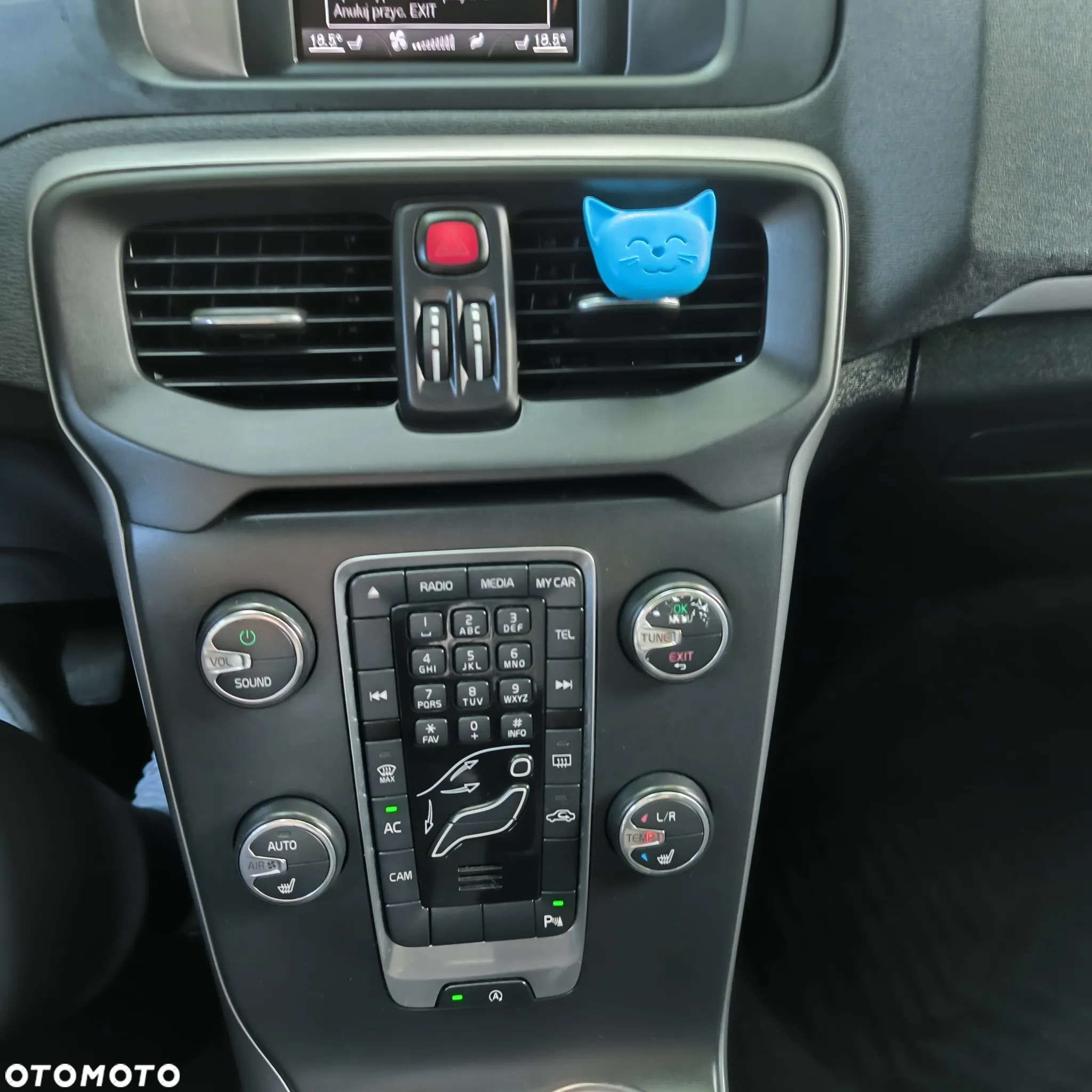 Volvo V40 D2 Kinetic - 16