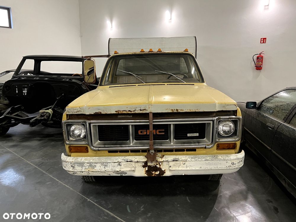 GMC Inny - 2
