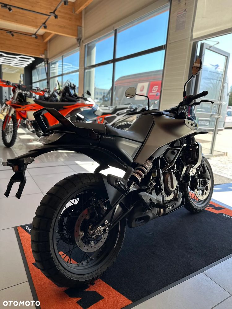 Husqvarna Svartpilen - 4