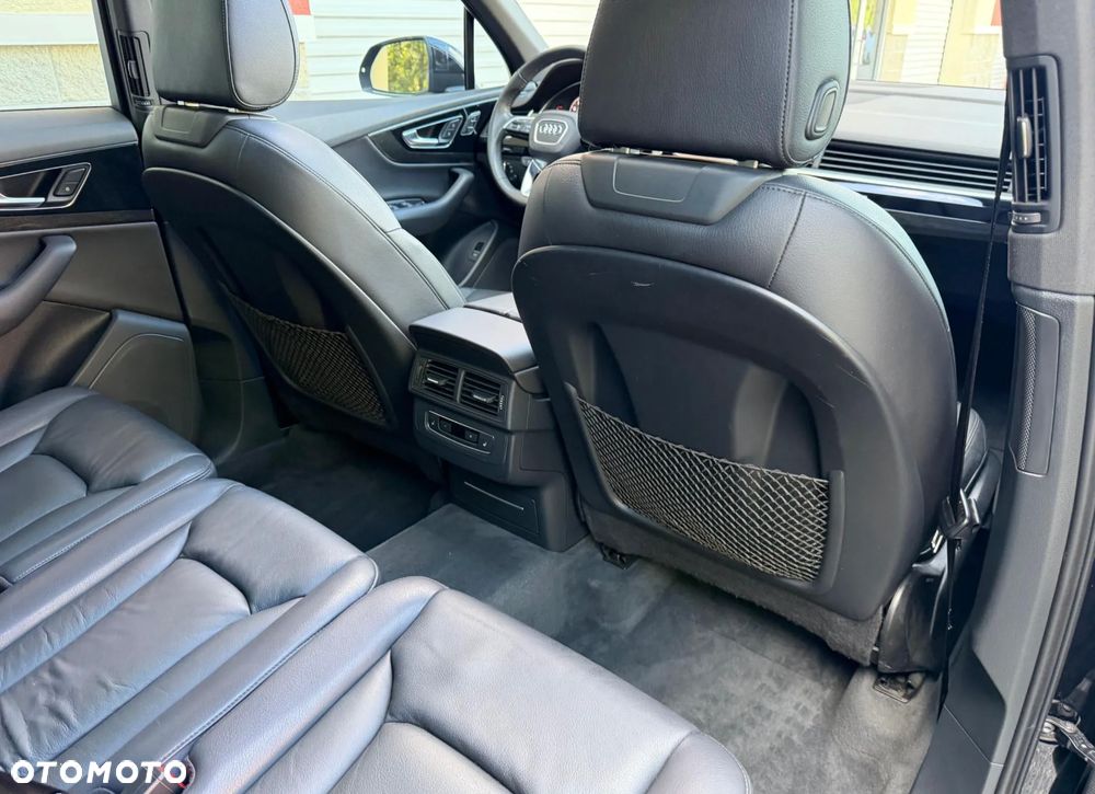 Audi Q7 3.0 TFSI Quattro Tiptronic - 17