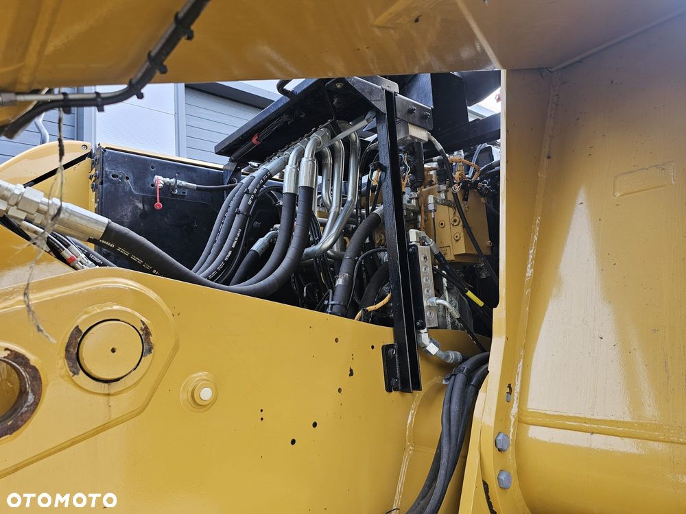 Caterpillar MH3022 - 11