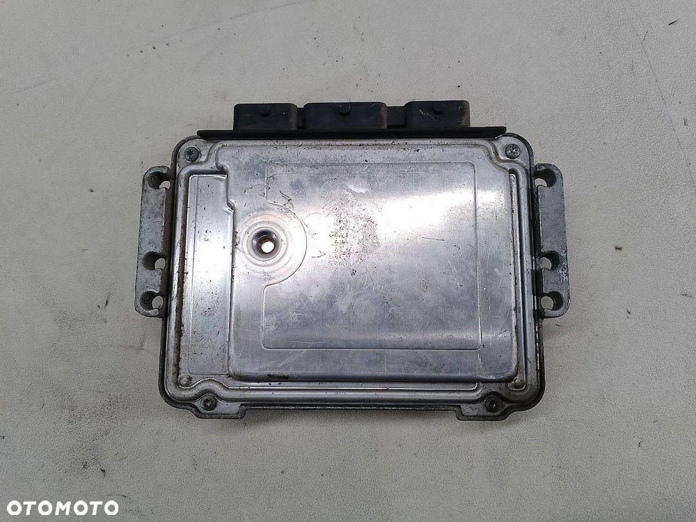 KOMPUTER, STEROWNIK RENAULT TRAFIC II 8200051609 8200512196 1.9 DCI 80 - 6