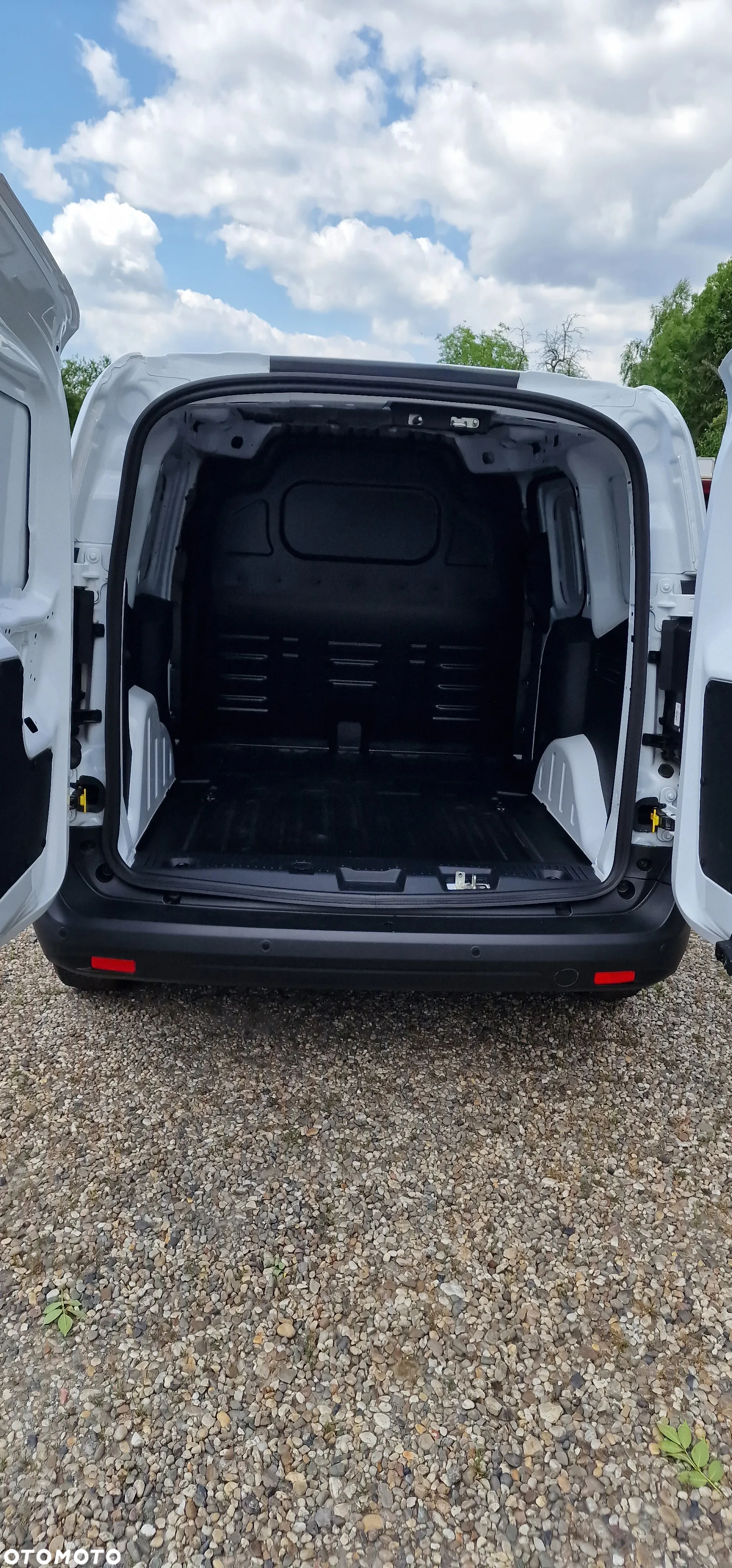Ford Transit Courier 1,0 l EcoBoost Trend - 12