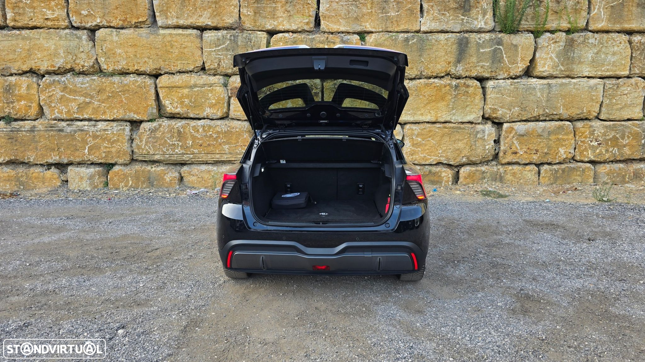 MG MG4 64 kWh Luxury - 59