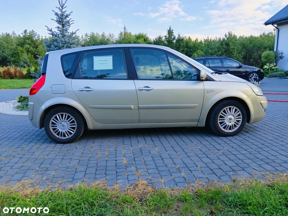 Renault Scenic - 22