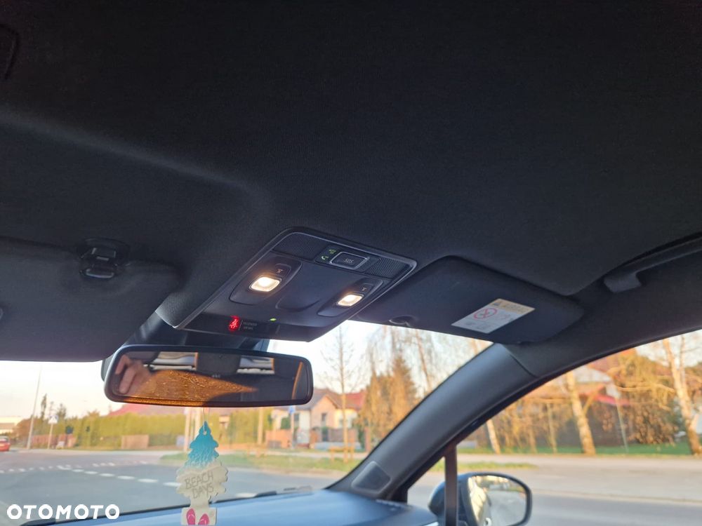 Renault Clio TCe 100 BUSINESS EDITION - 18