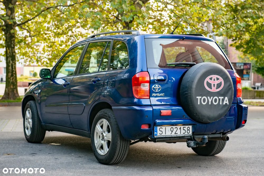Toyota RAV4 - 4