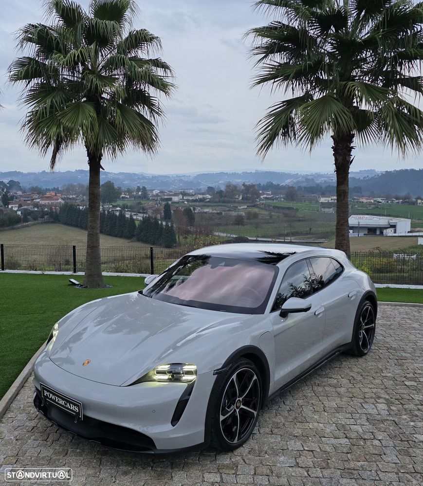 Porsche Taycan Cross Turismo 4 - 3
