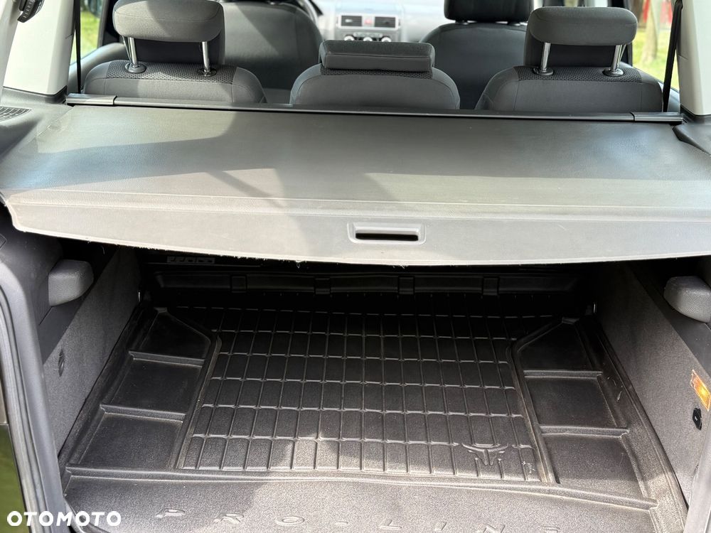 Volkswagen Touran 1.2 TSI BlueMot CityLine - 17