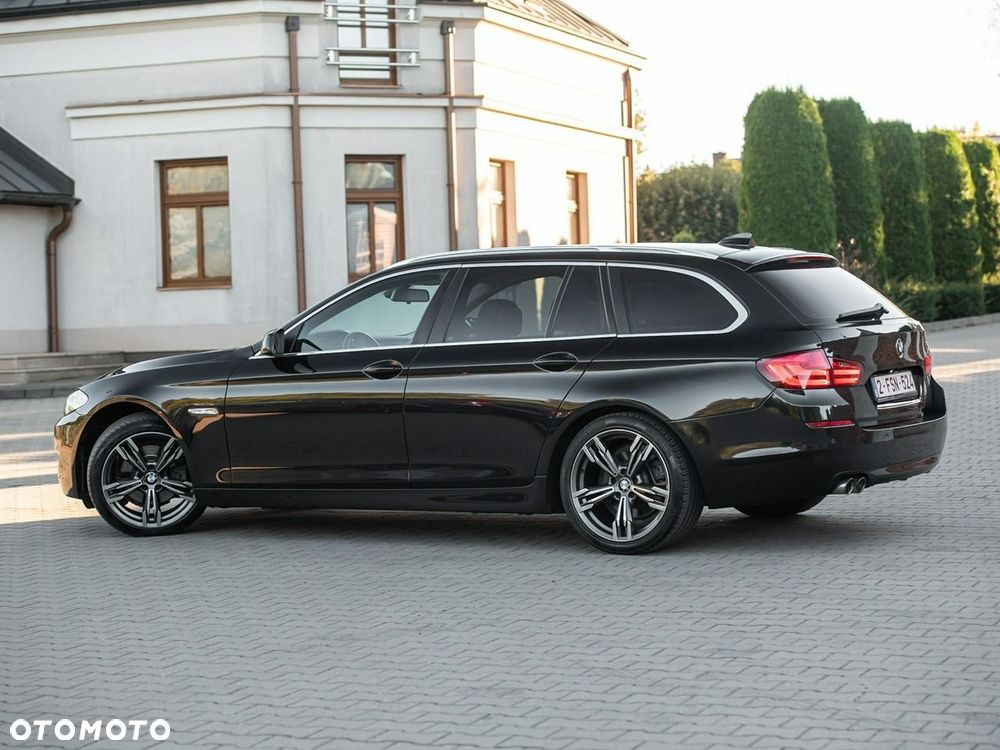 BMW Seria 5 520d Luxury Line - 13