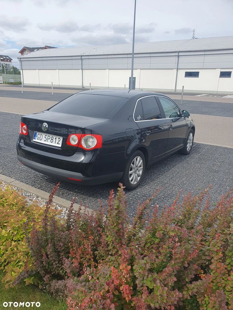 Volkswagen Jetta 1.9 TDI DPF Comfortline - 5