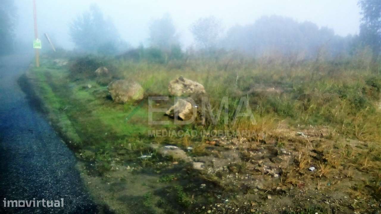 Terreno - Grande imagem: 2/6