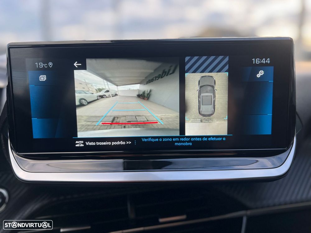 Peugeot 2008 1.5 BlueHDi Allure Pack - 18