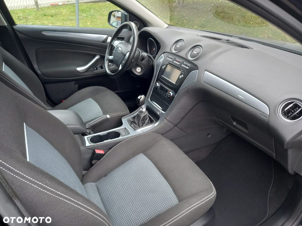 Ford Mondeo 2.0 TDCi Trend - 18