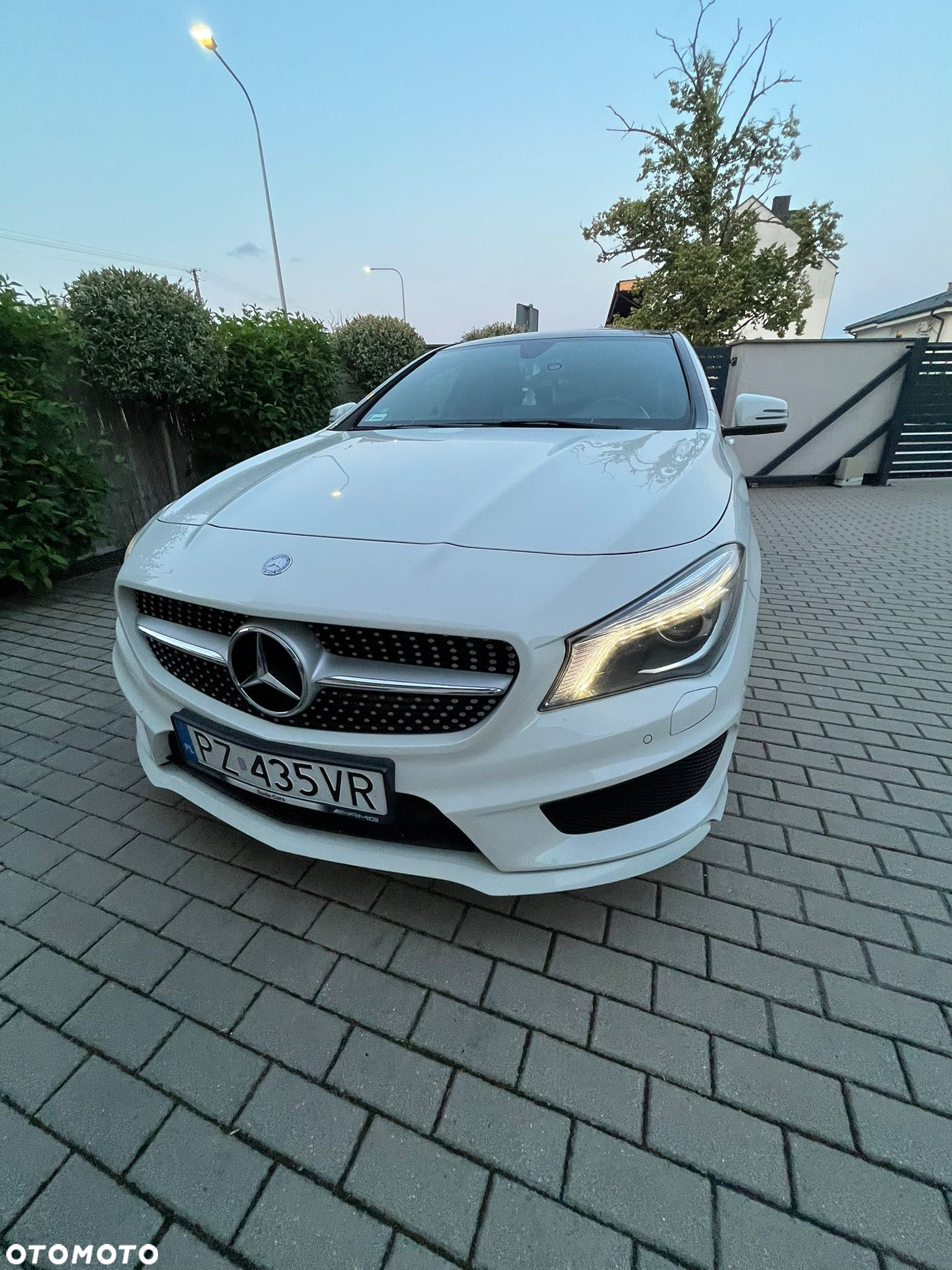 Mercedes-Benz CLA 180 7G-DCT AMG Line - 5