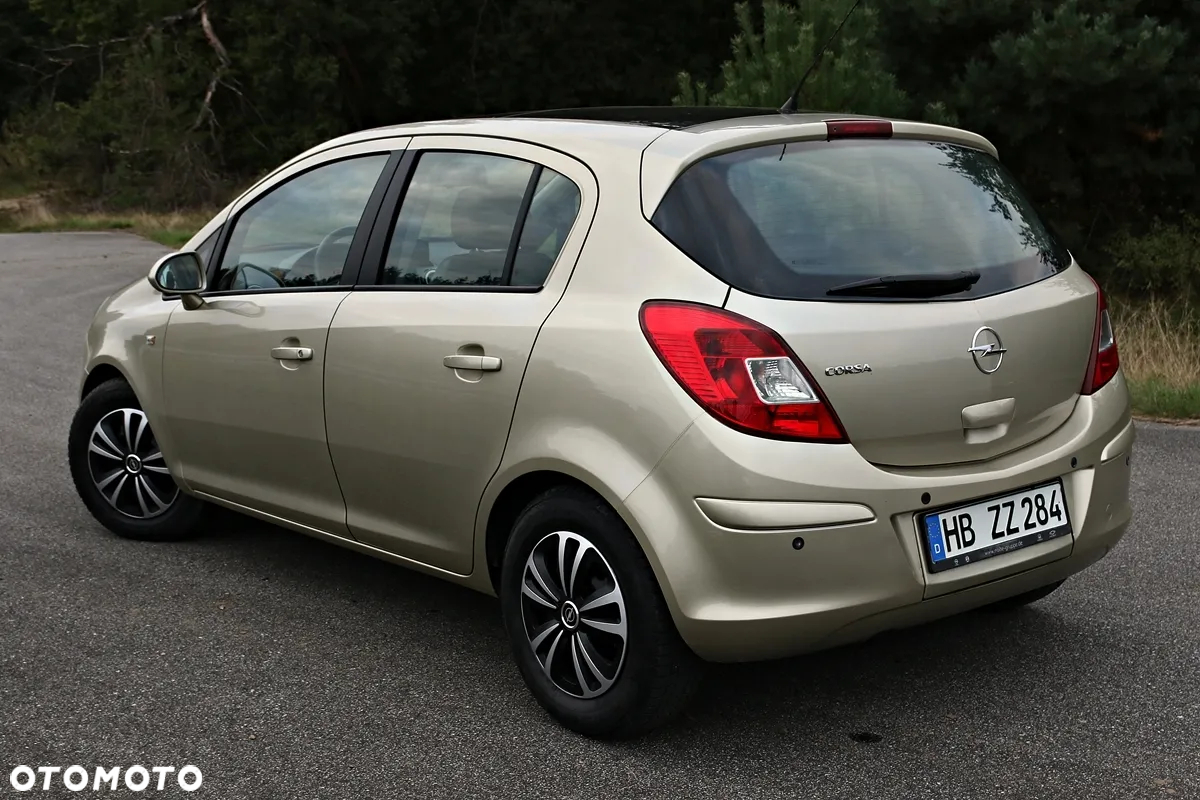 Opel Corsa 1.4 Cosmo - 25
