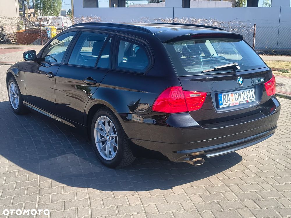 BMW Seria 3 318d DPF Edition Lifestyle - 5