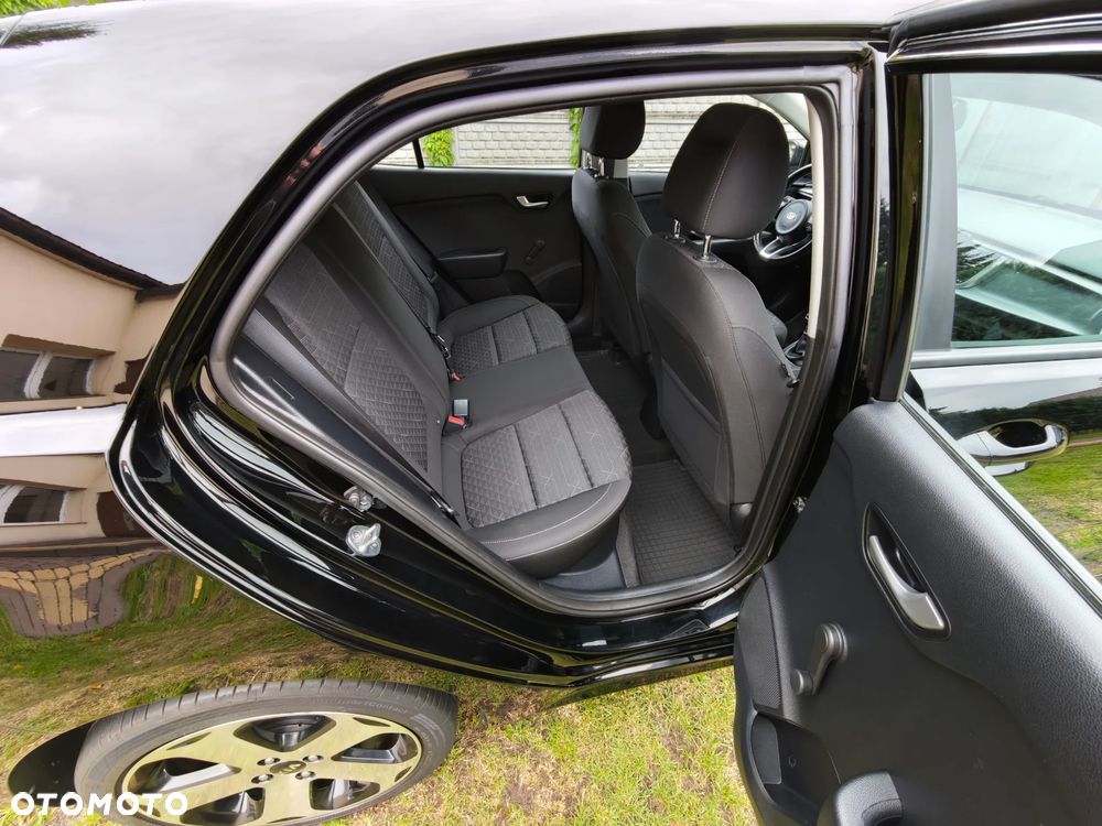 Kia Rio 1.2 L - 17