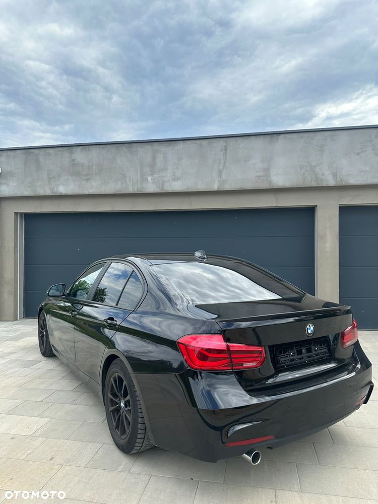 BMW Seria 3 318i M Sport - 3