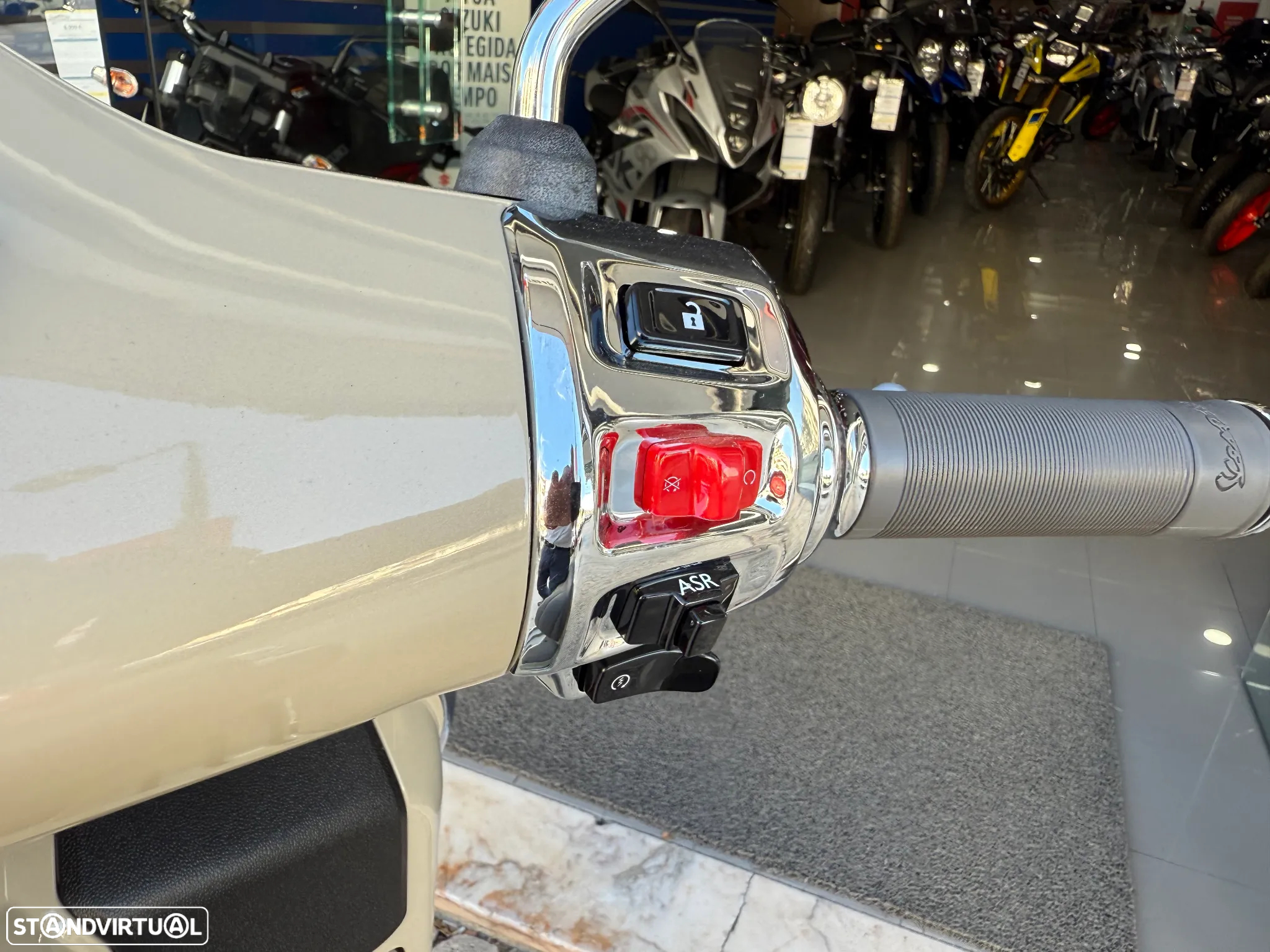 Vespa GTS Super 310 Euro 5+ a partir de 94,40€ / Mês - 12